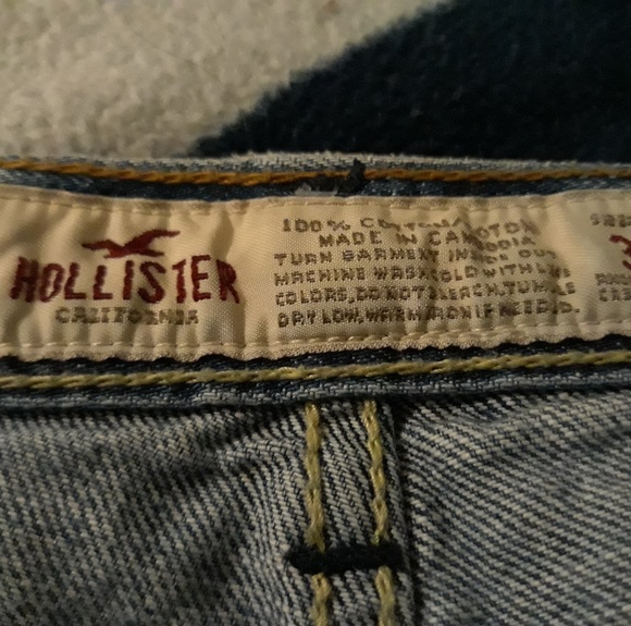 Shorts - Picture 3 of 3